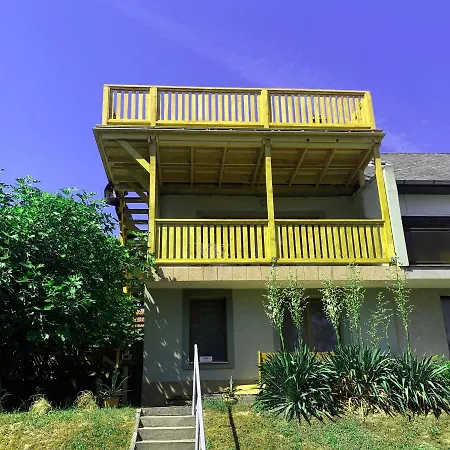 Joo House バラトンフレド